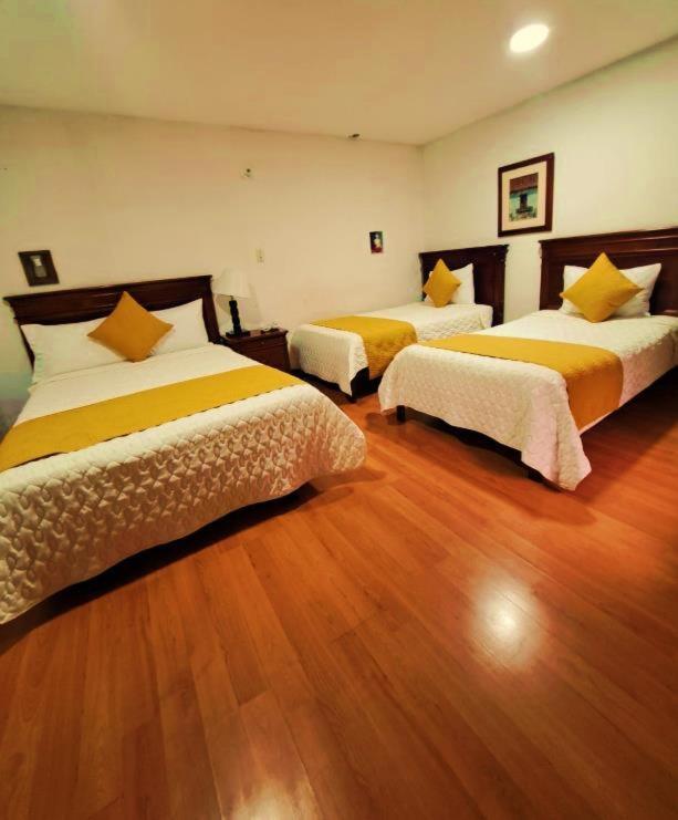 Hotel Coronel Cuenca Dış mekan fotoğraf